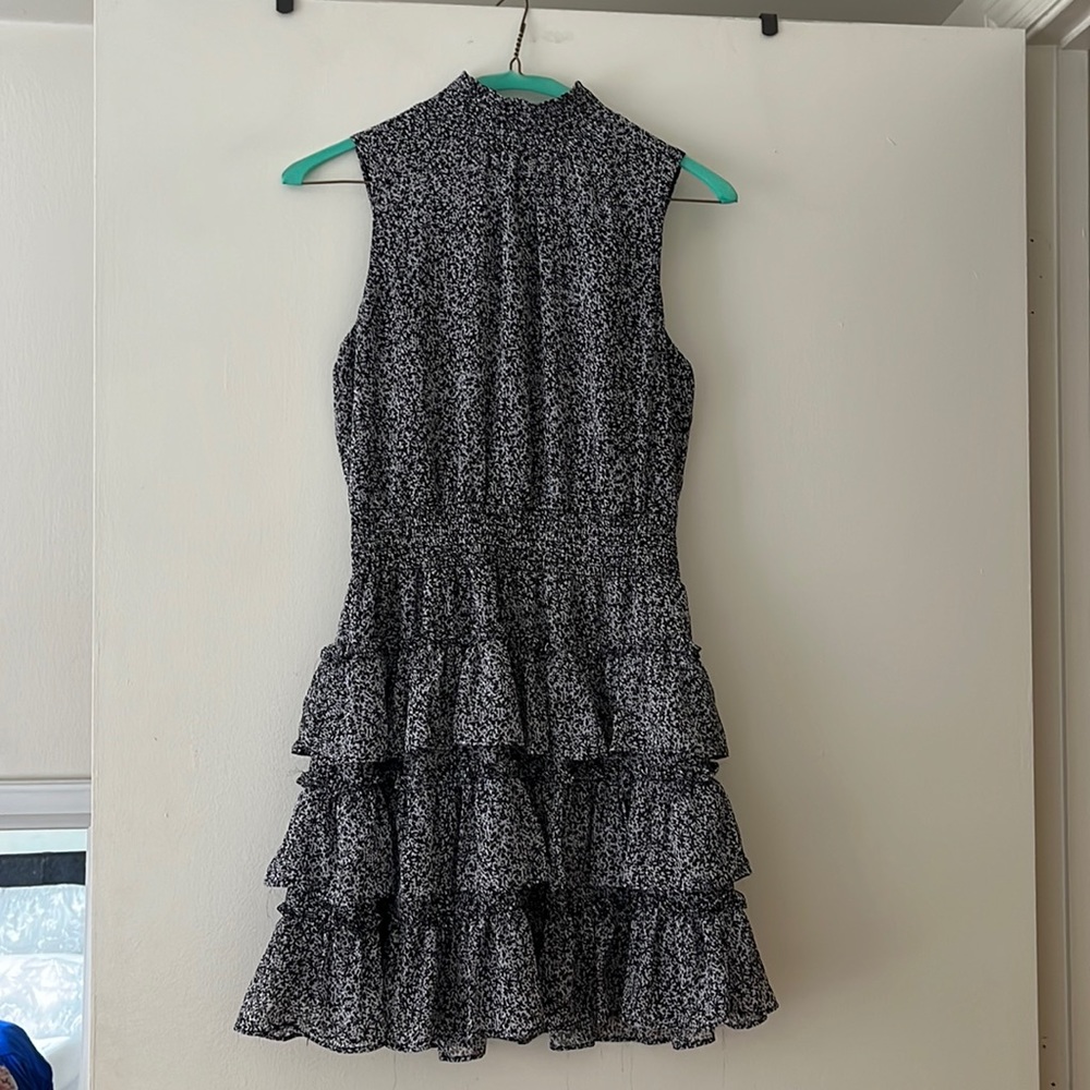 1.State Black & White Floral Dress, Size Small, brand new only worn once